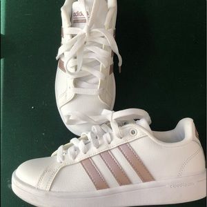 White Adidas with rose gold low top